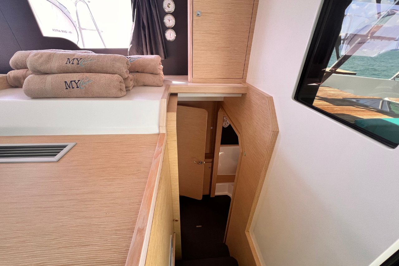 Dufour 48 Catamaran - 5 + 1 cab. — photo 9
