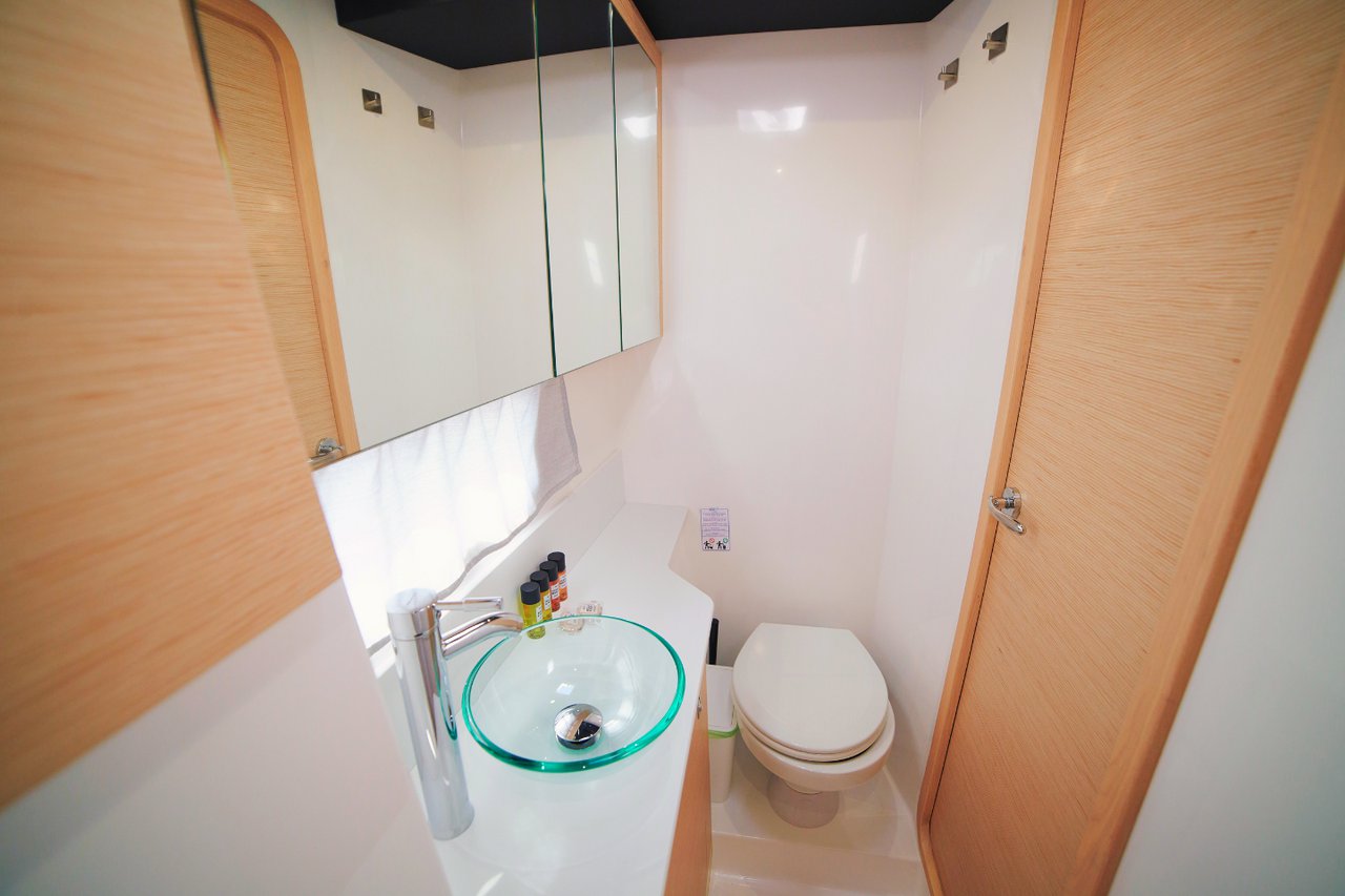 Dufour 48 Catamaran - 5 + 1 cab. — photo 15