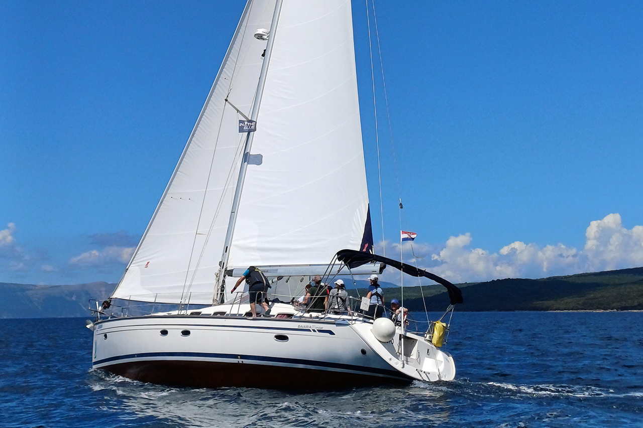 Bavaria 50 Cruiser — photo 3