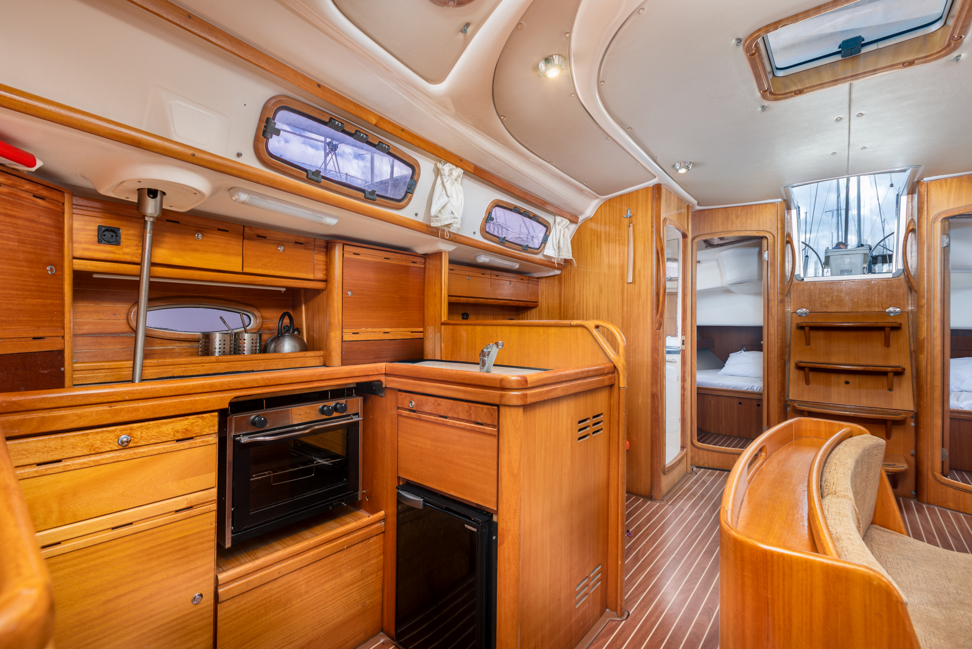 Bavaria 50 Cruiser — photo 9