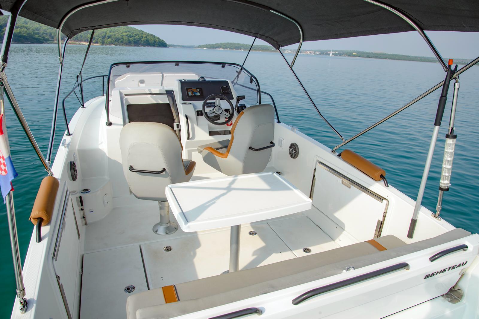 Beneteau Flyer 8 SUNdeck — photo 6