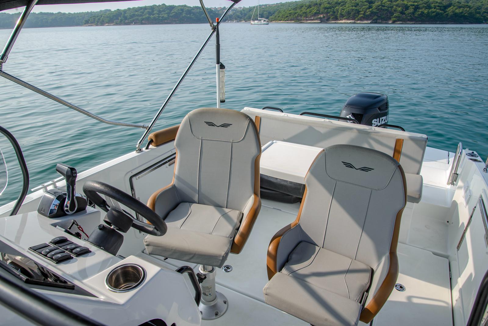 Beneteau Flyer 8 SUNdeck — photo 5
