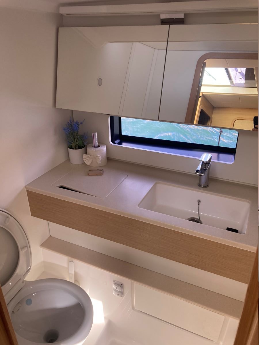 Dufour 41 - 3 cab. — photo 23