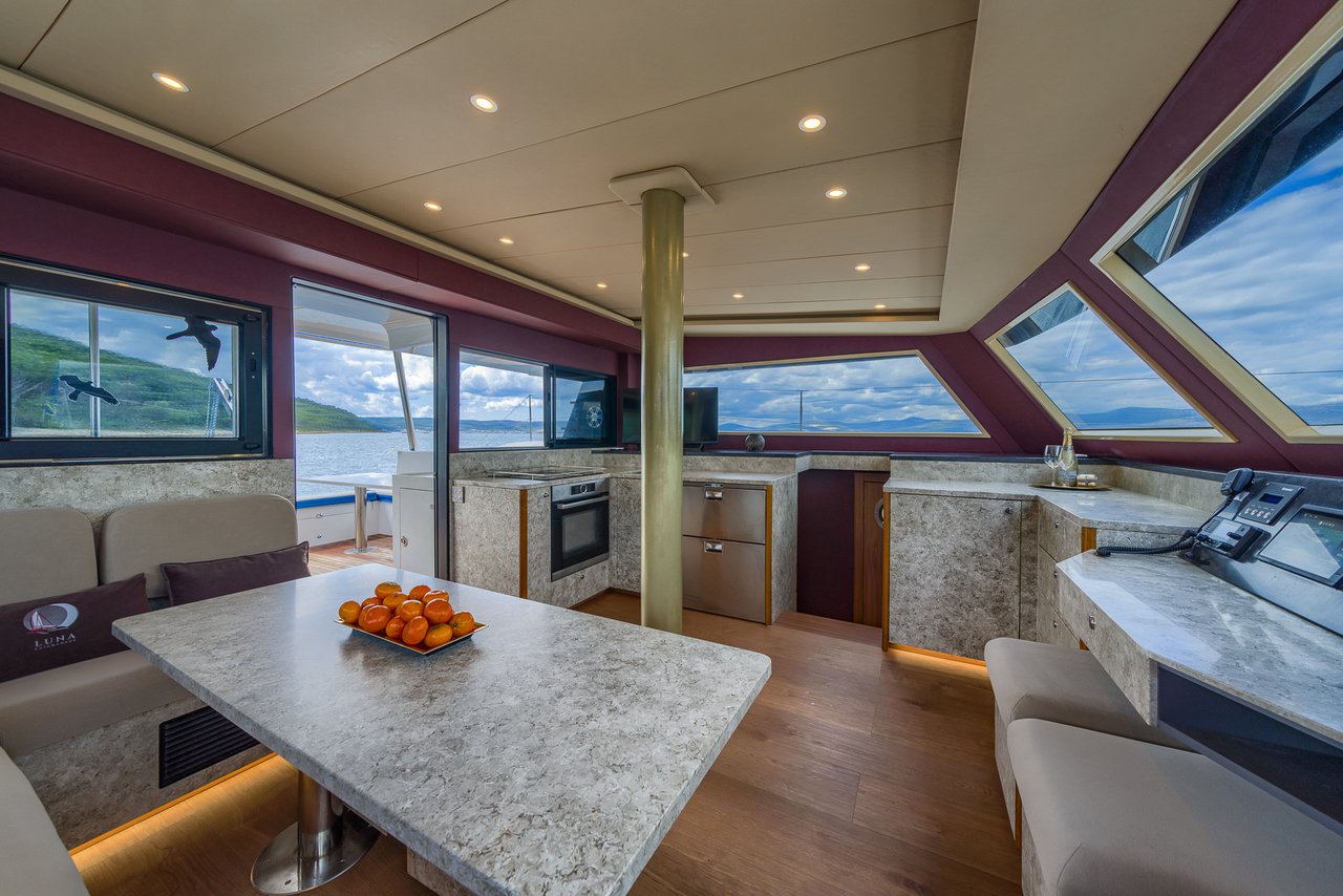 Luna 49 — photo 20