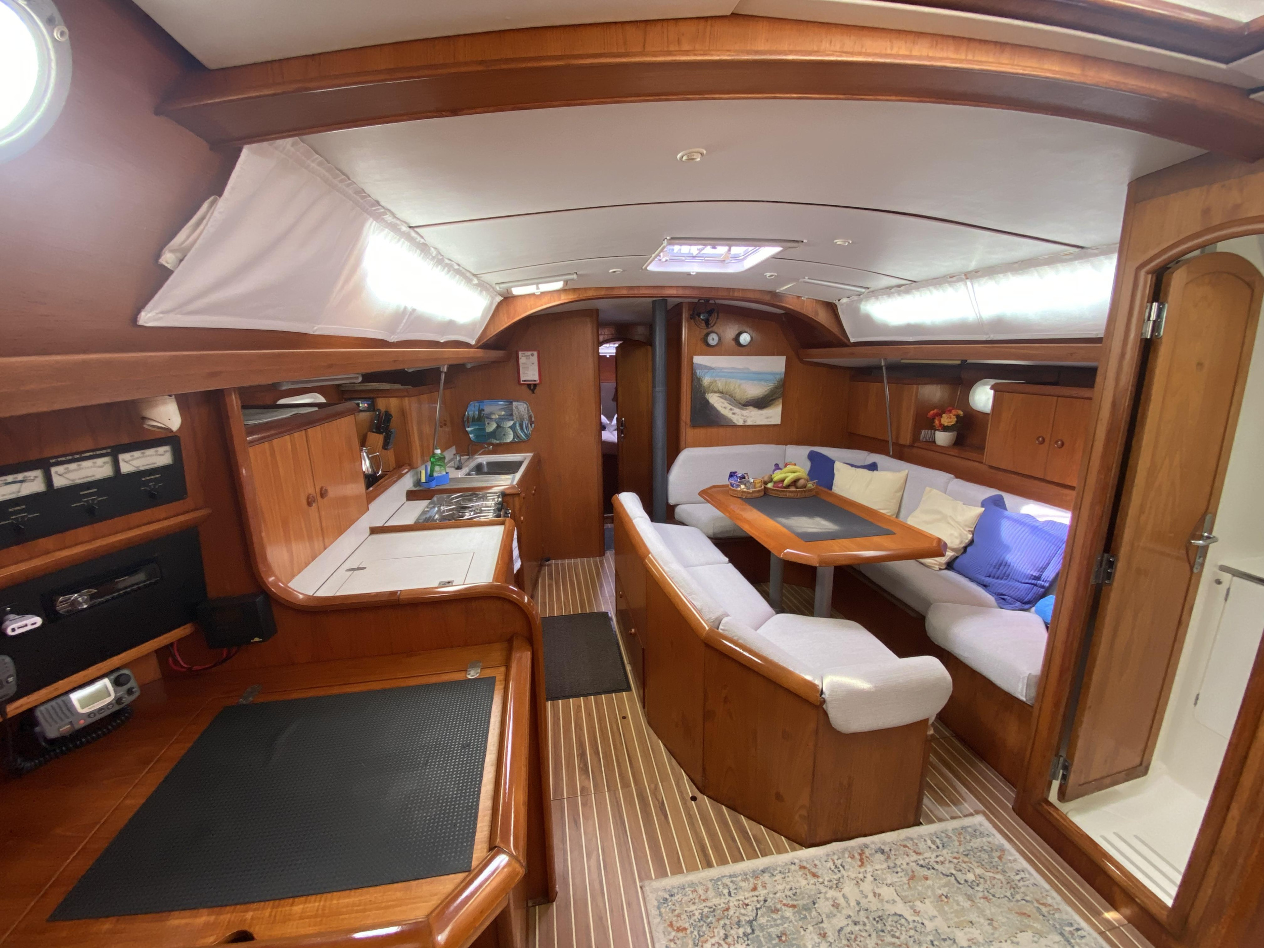 Sun Odyssey 42.2 — photo 4