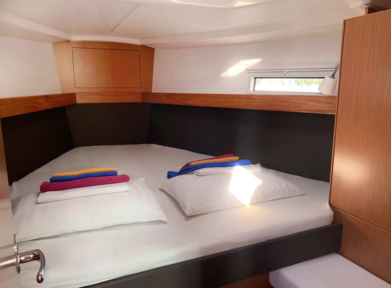 Bavaria Cruiser 37 - 3 cab. — photo 8