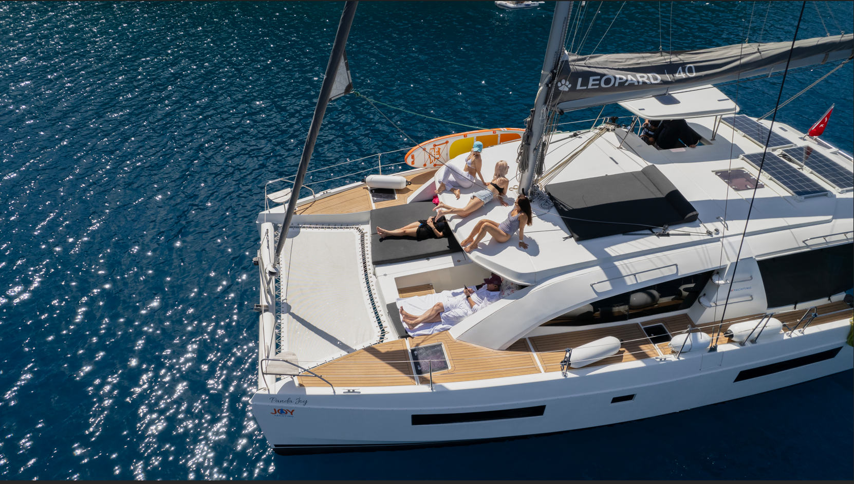 Leopard 40 — photo 16