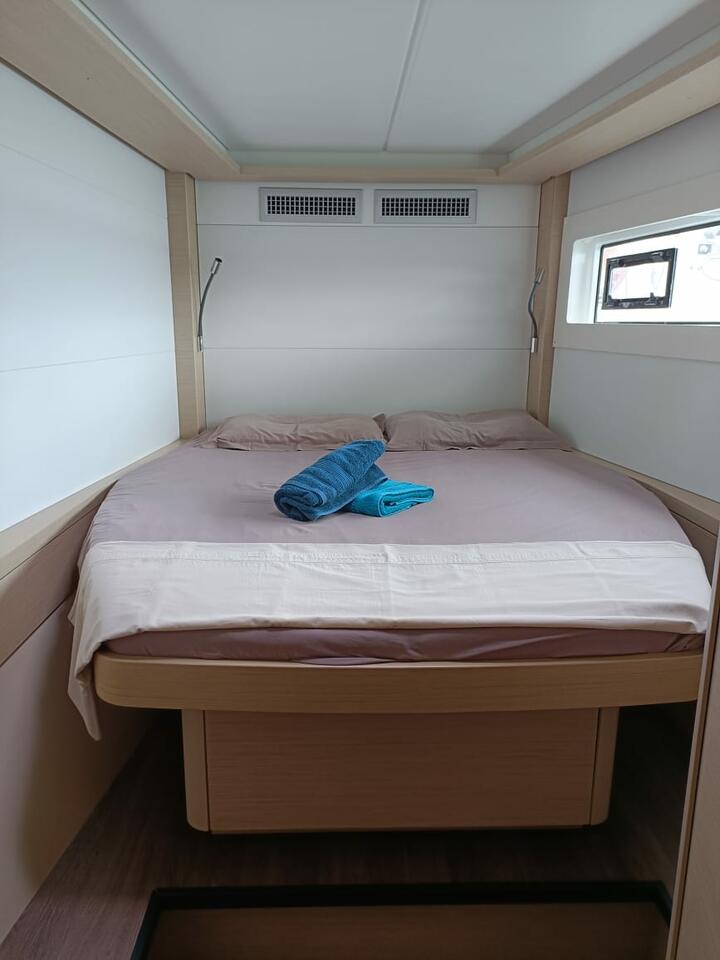 Lagoon 46 - 4 + 2 cab. — photo 23