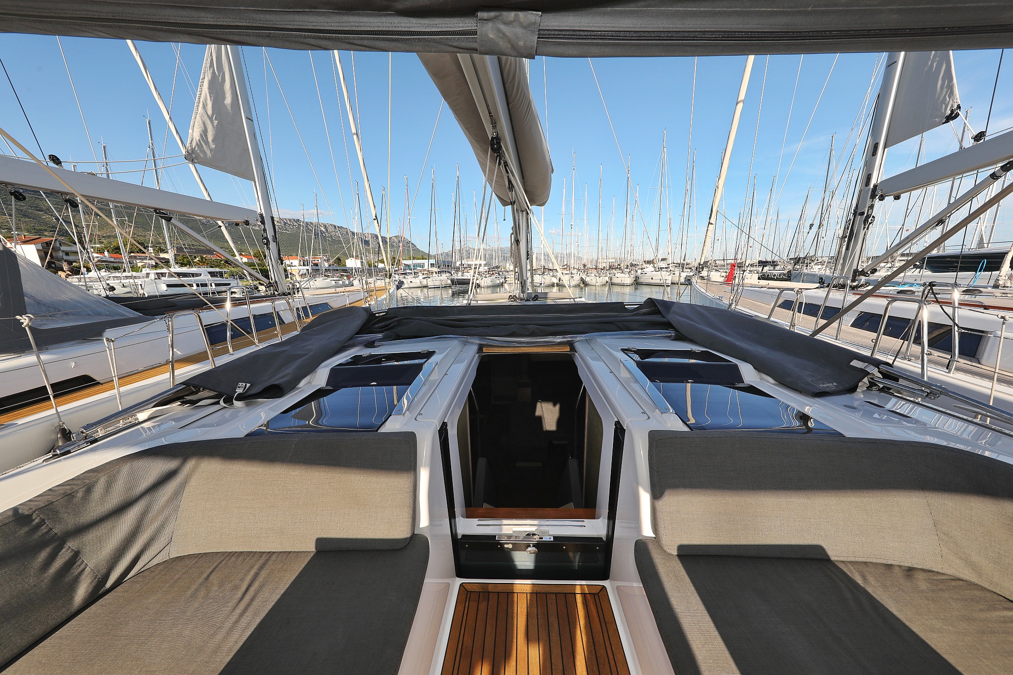 Hanse 548 - 5 + 1 cab. — photo 6