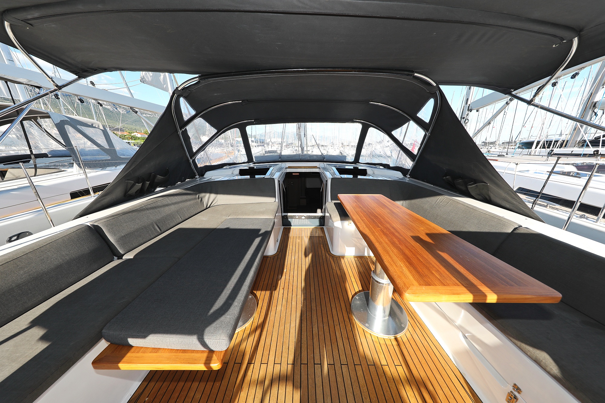 Hanse 548 - 5 + 1 cab. — photo 9