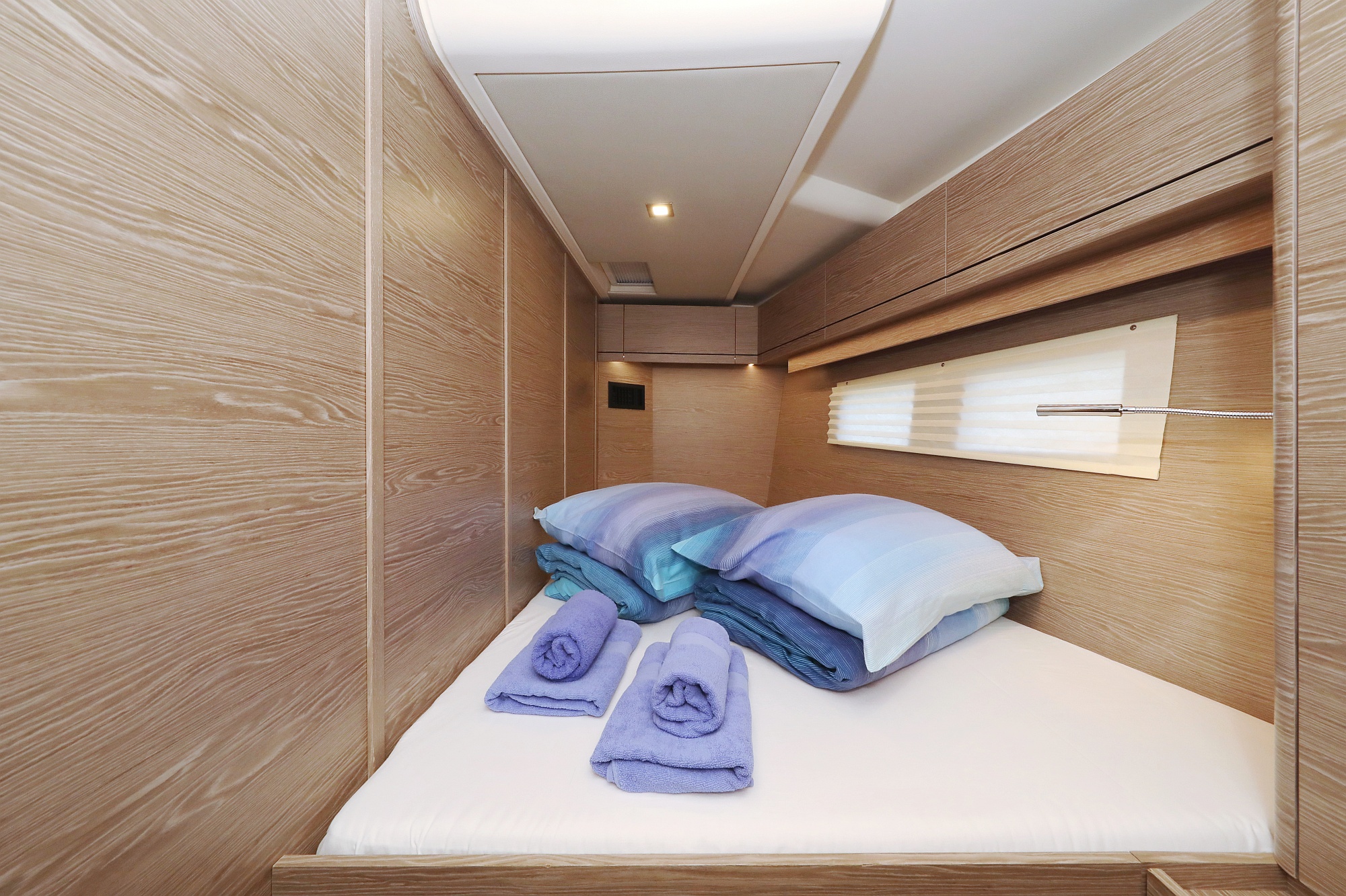 Hanse 548 - 5 + 1 cab. — photo 22