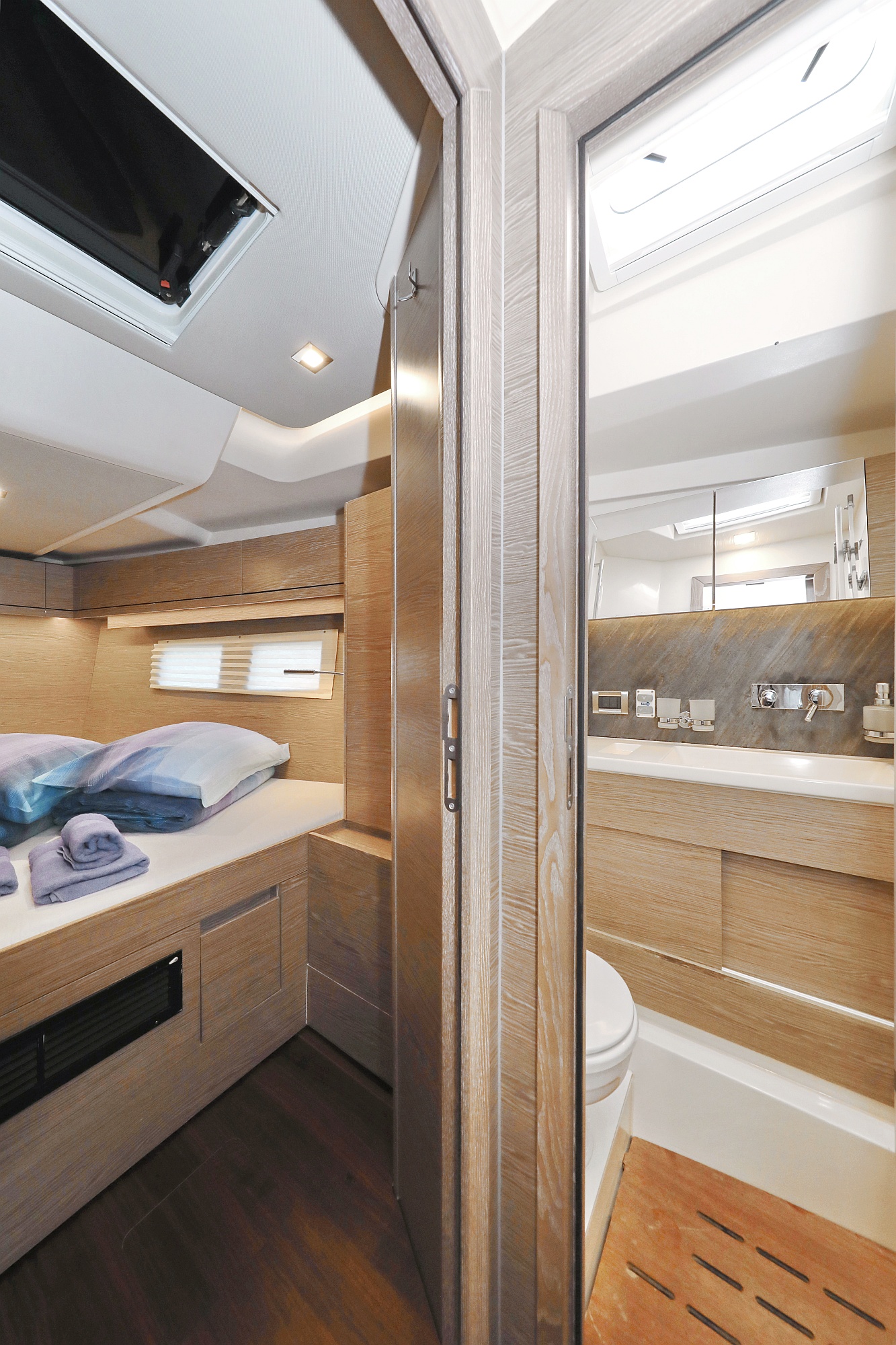 Hanse 548 - 5 + 1 cab. — photo 27