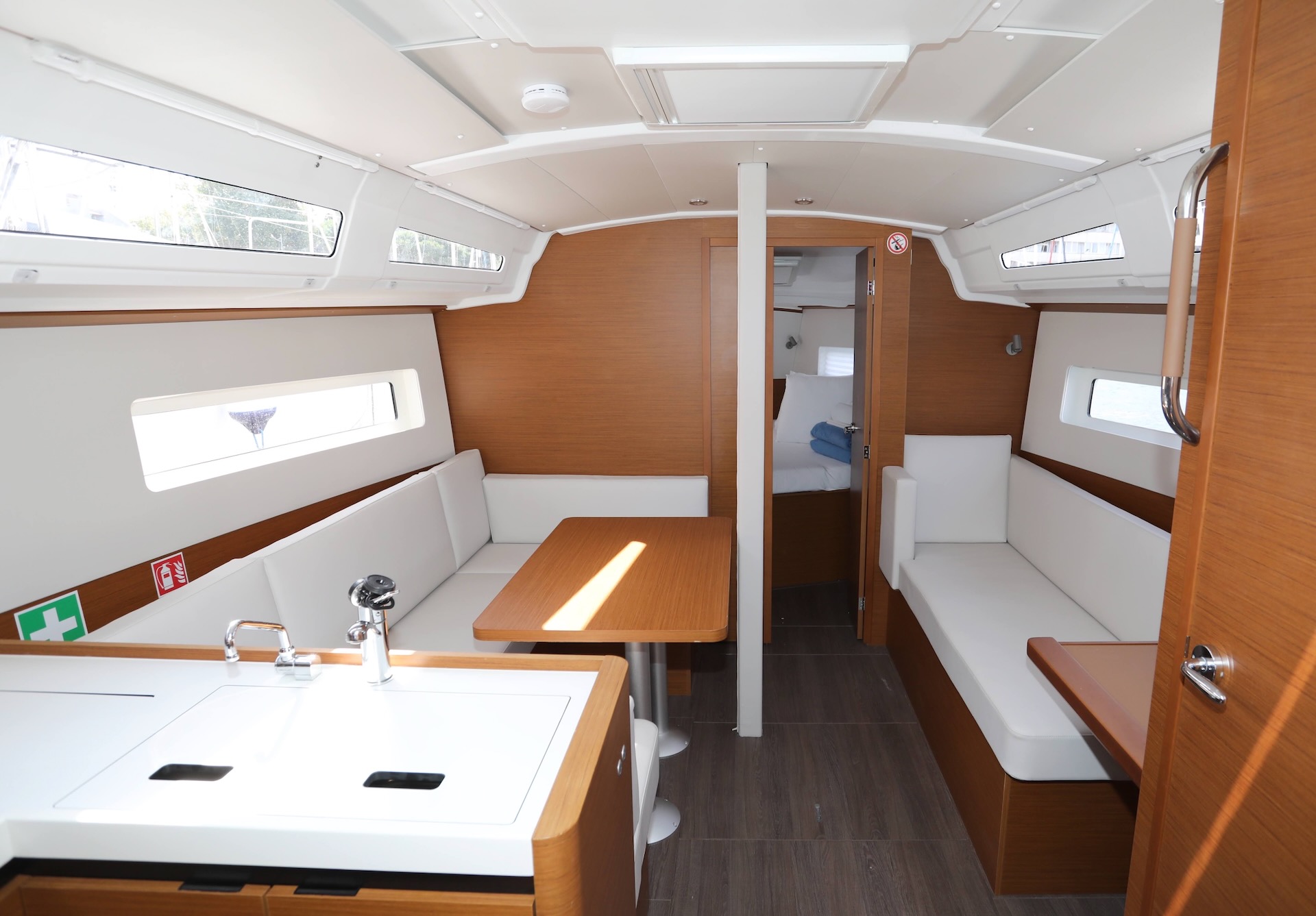 Sun Odyssey 380 - 3 cab. — photo 6