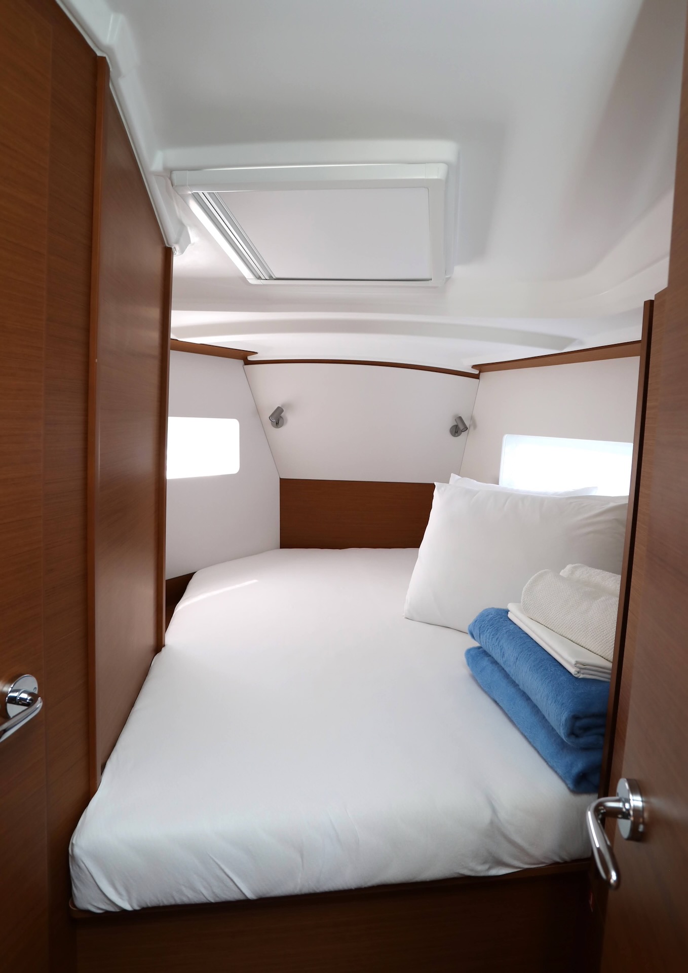 Sun Odyssey 380 - 3 cab. — photo 9