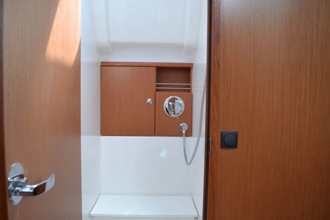 Bavaria Cruiser 51 — photo 11