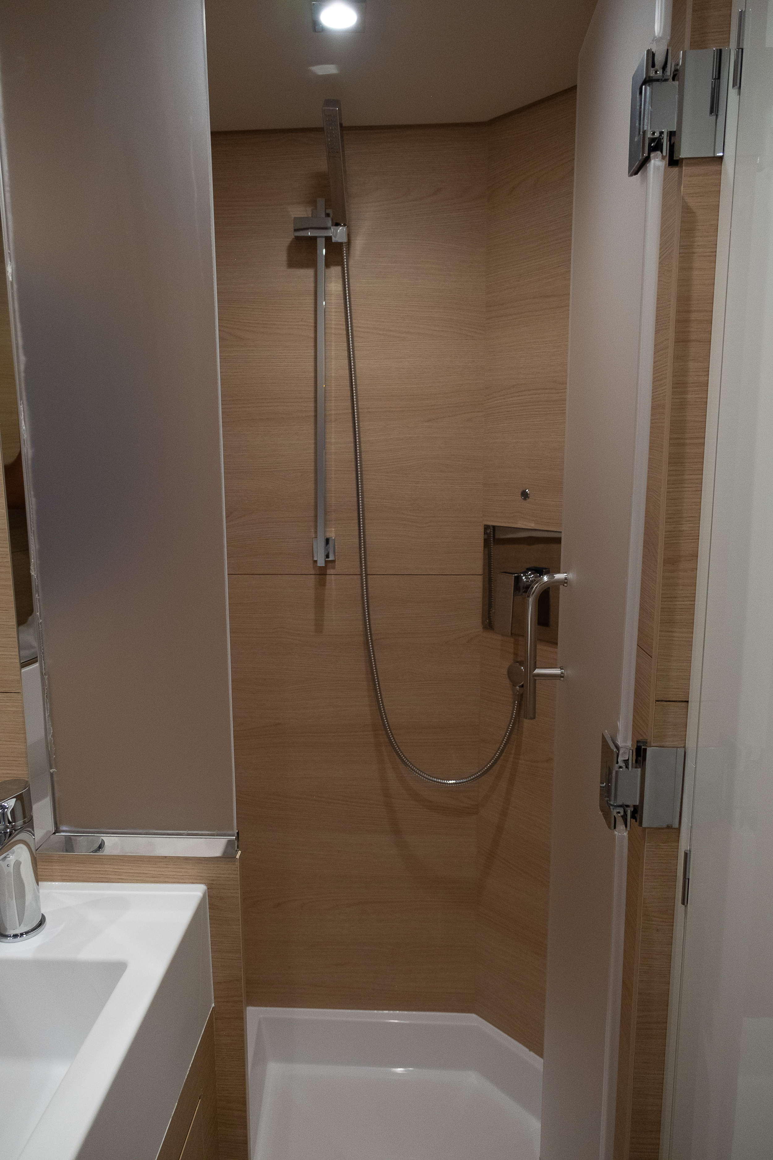 Aventura 45 — photo 27