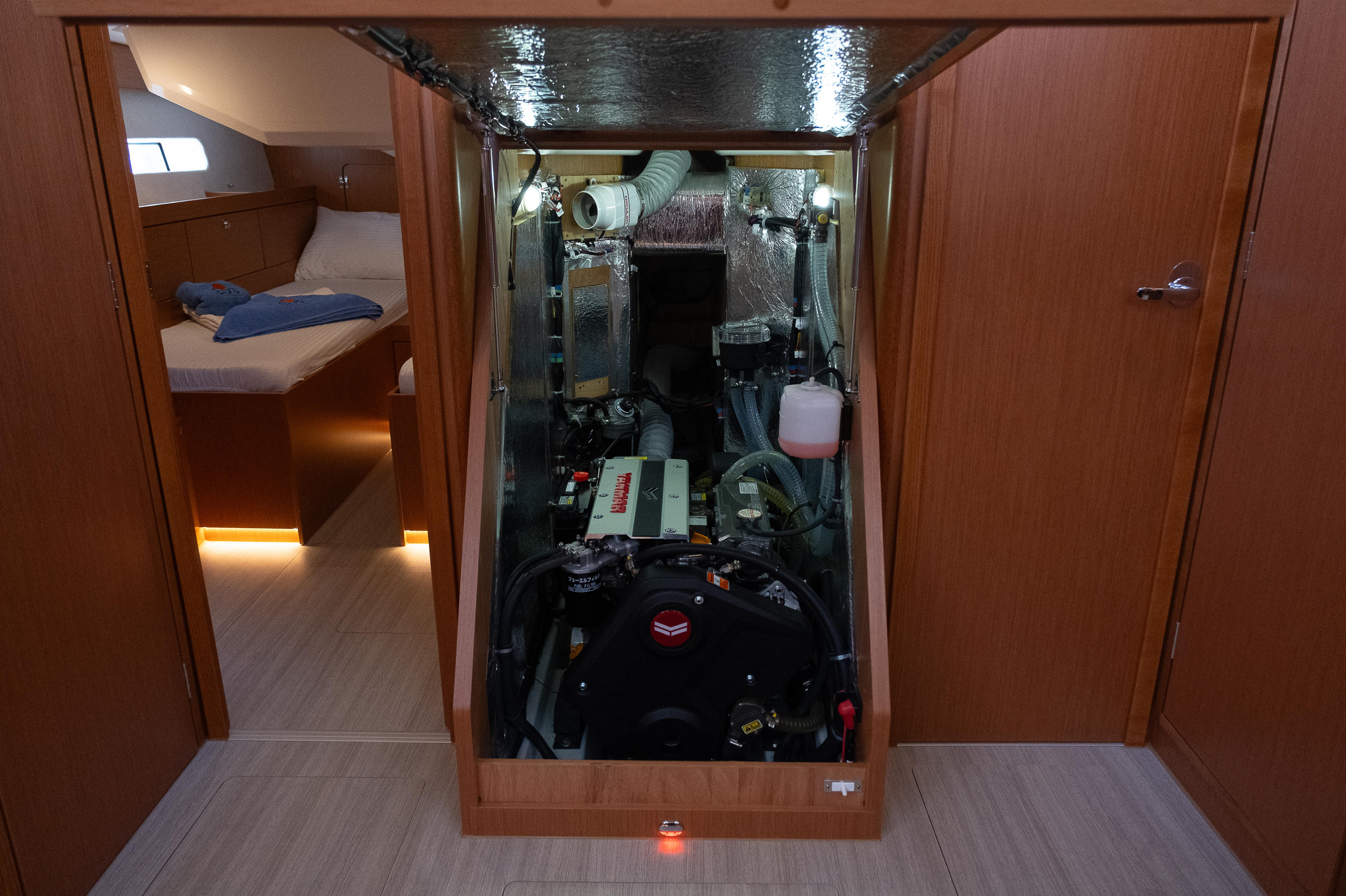 Bavaria C46 - 5 cab. — photo 15