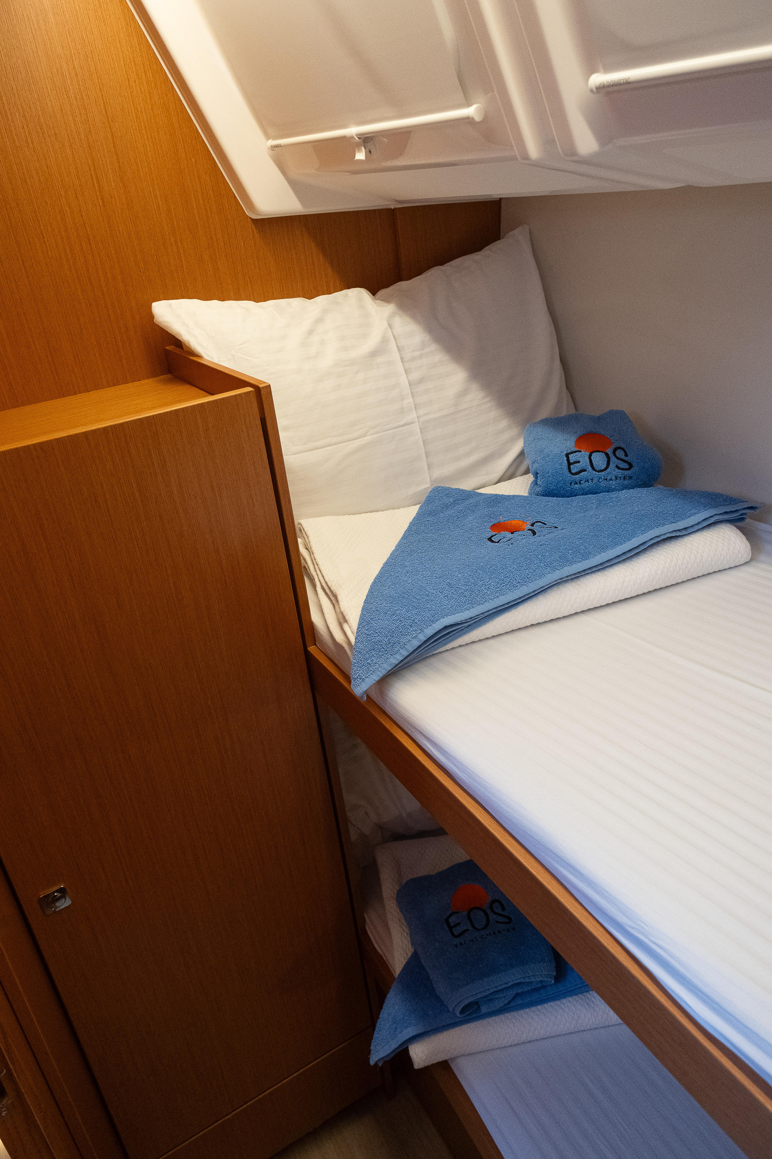 Bavaria C46 - 5 cab. — photo 24