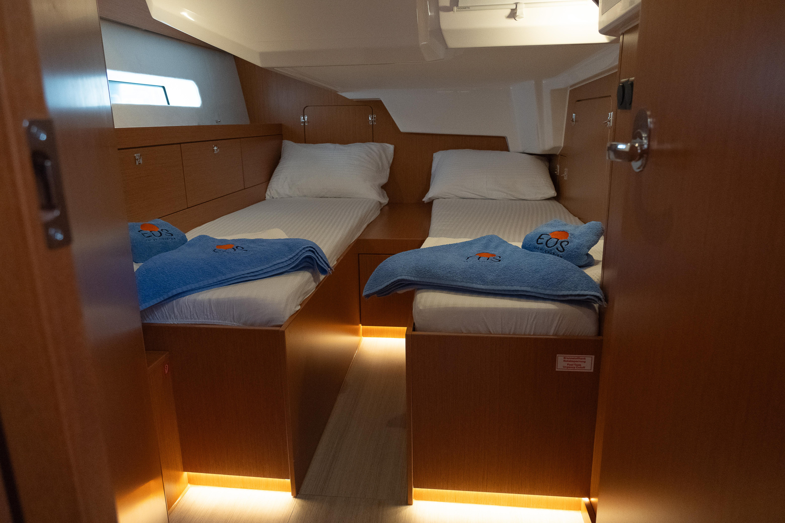 Bavaria C46 - 5 cab. — photo 25
