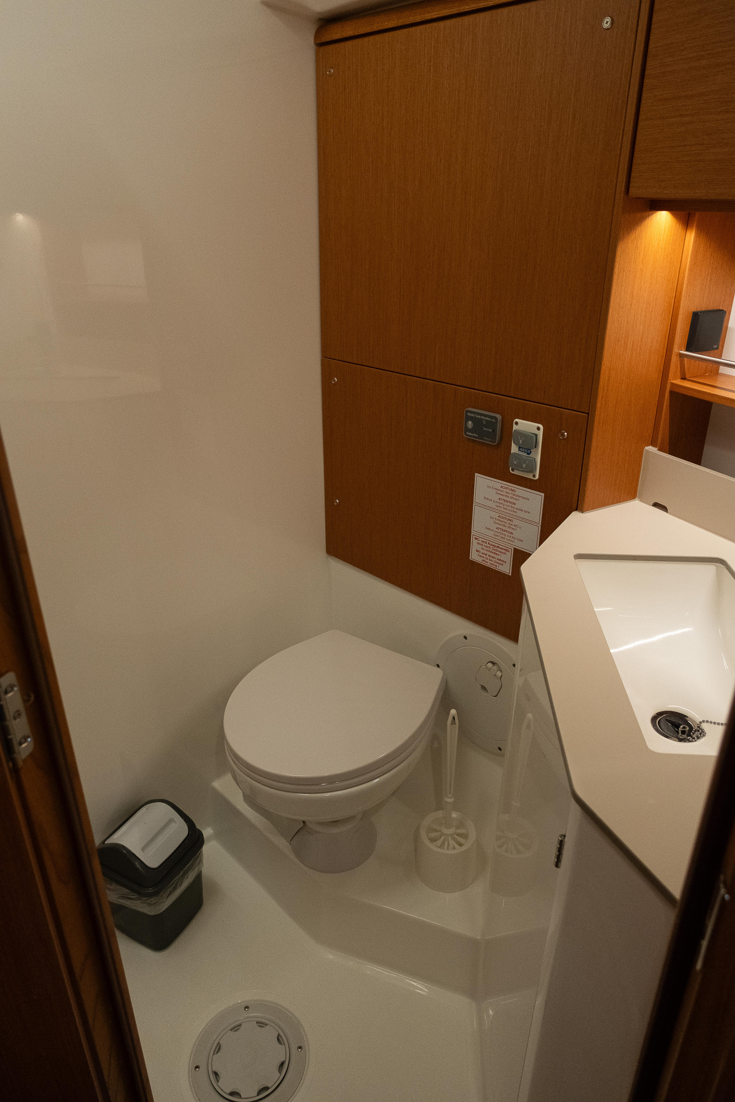 Bavaria C46 - 5 cab. — photo 26