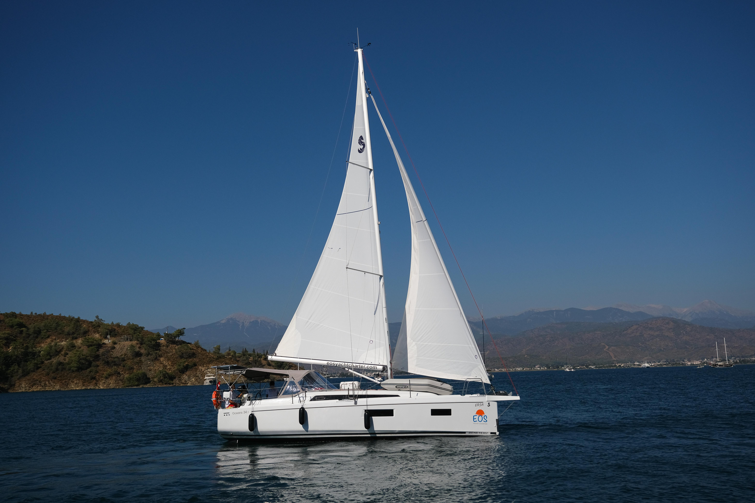 Oceanis 34.1 — photo 1