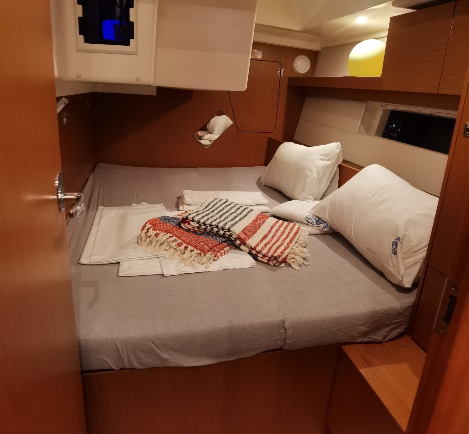 Bavaria C45 - 3 cab. — photo 10