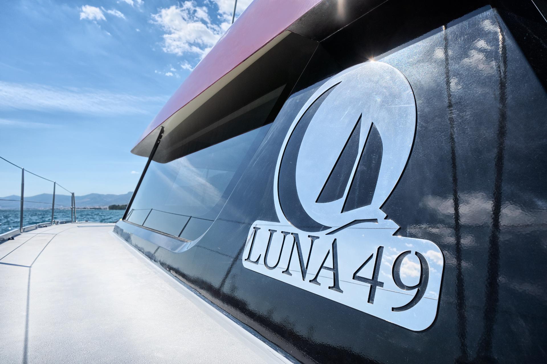 Luna 49 — photo 10