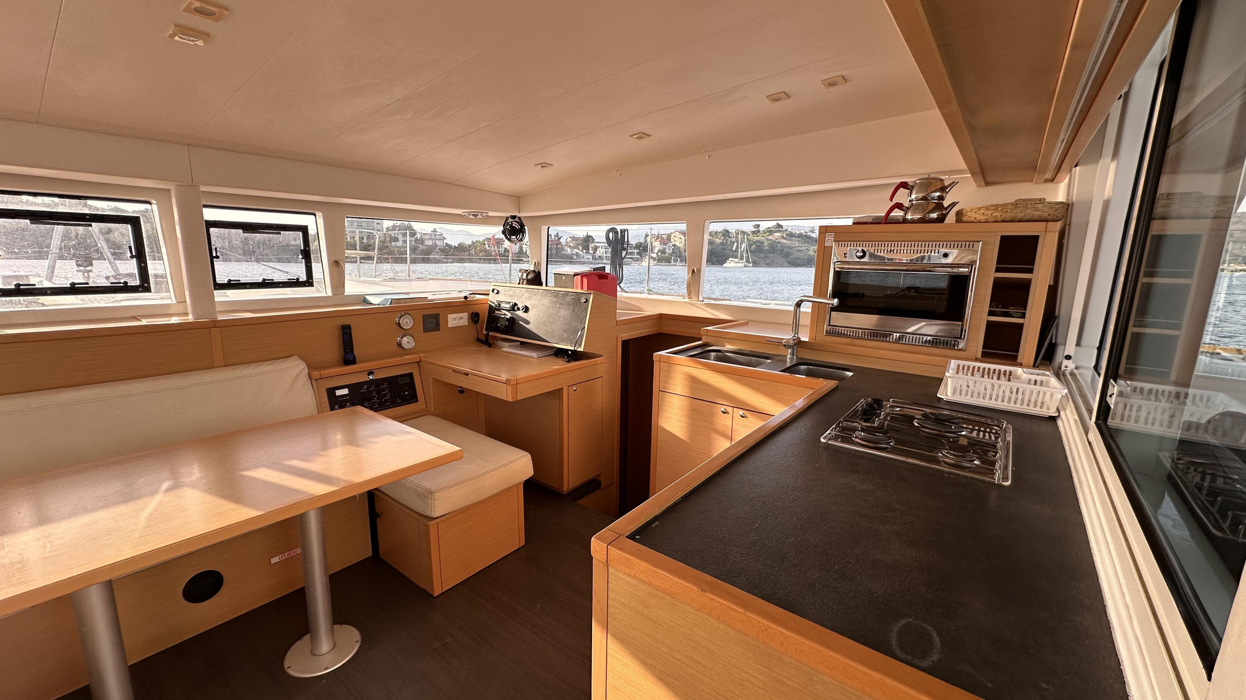 Lagoon 400 - 4 + 2 cab. — photo 4