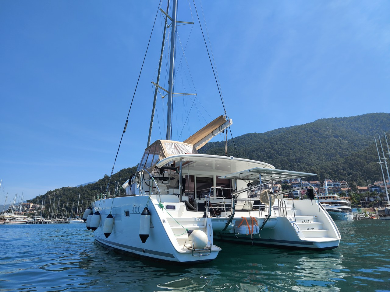 Lagoon 400 - 4 + 2 cab. — photo 13