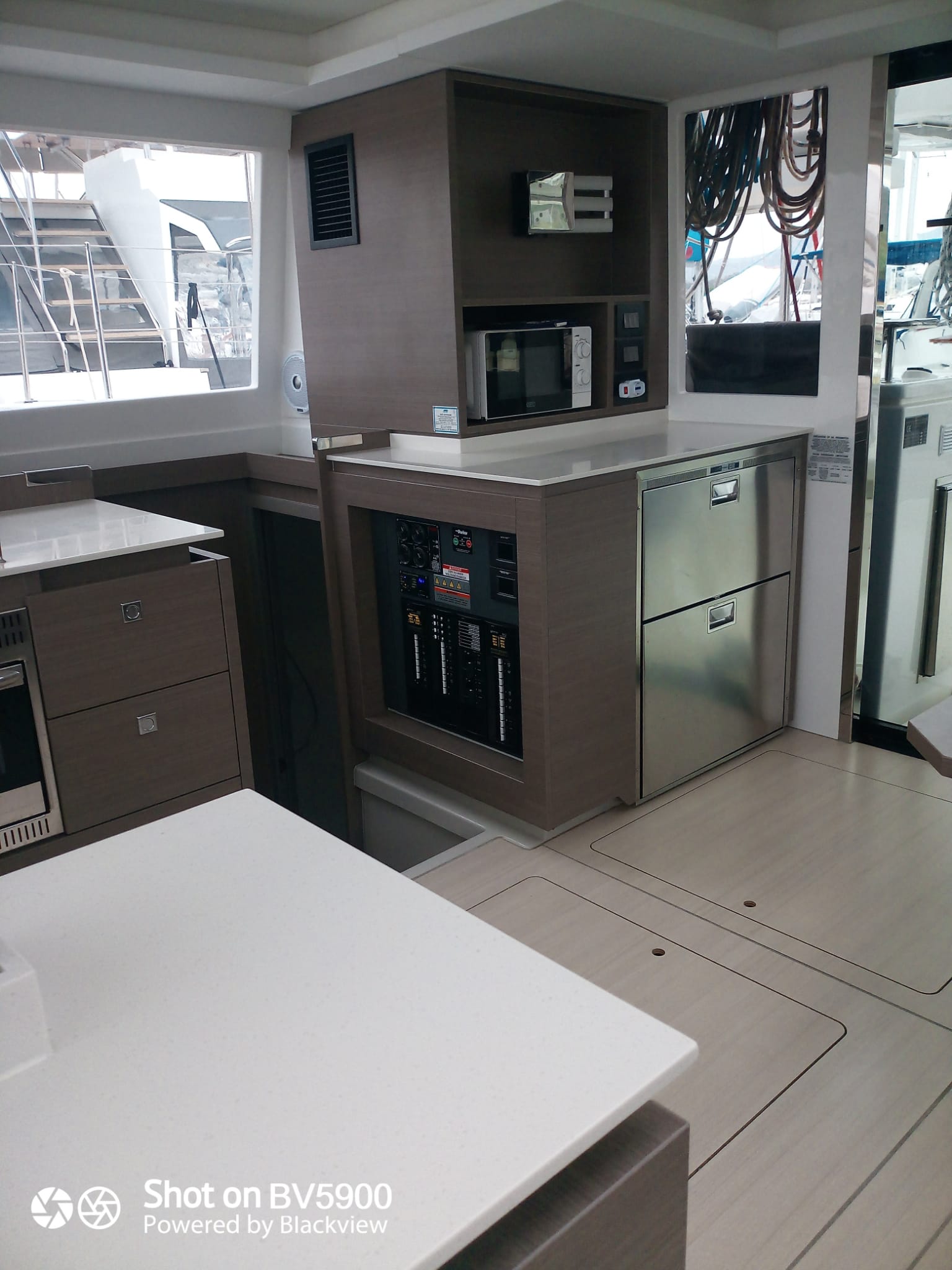 Leopard 42 - 4 cab. — photo 8