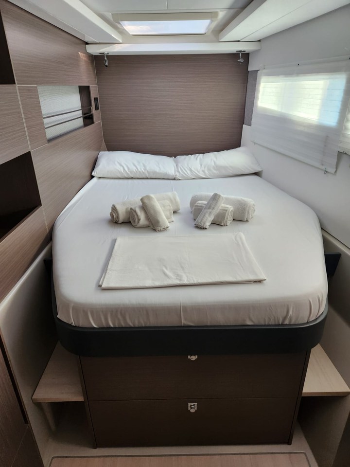 Leopard 45 — photo 11