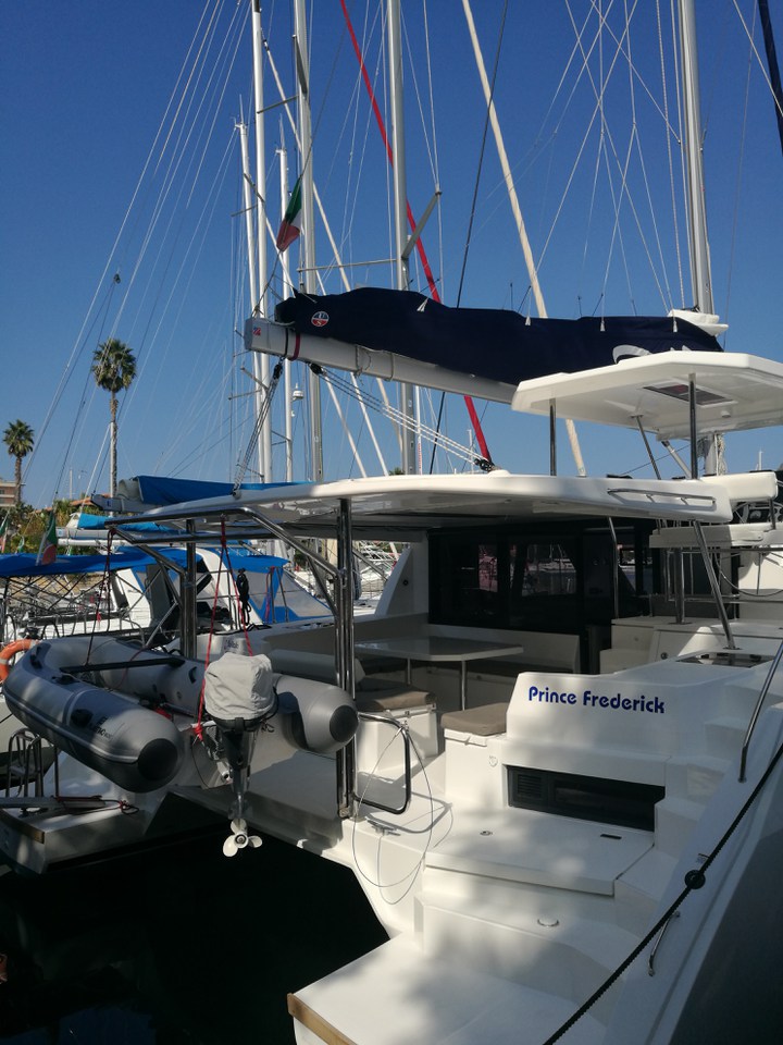 Leopard 45 — photo 3