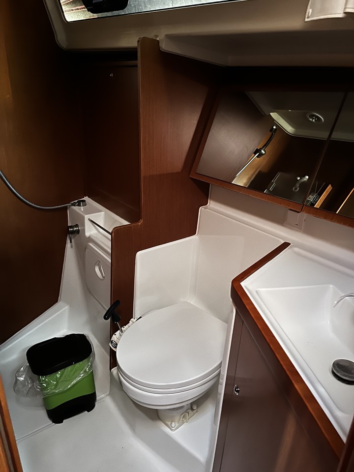 Oceanis 41.1 — photo 10