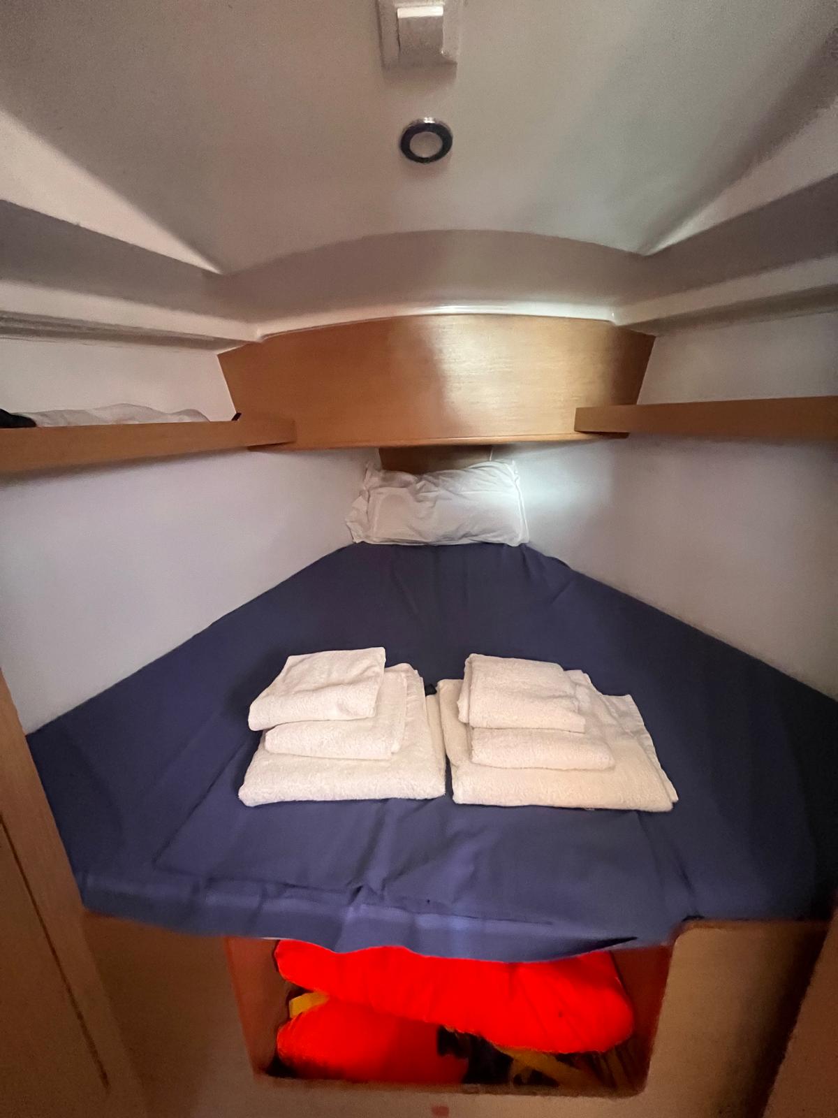 Sun Odyssey 319 - 2 cab. — photo 6