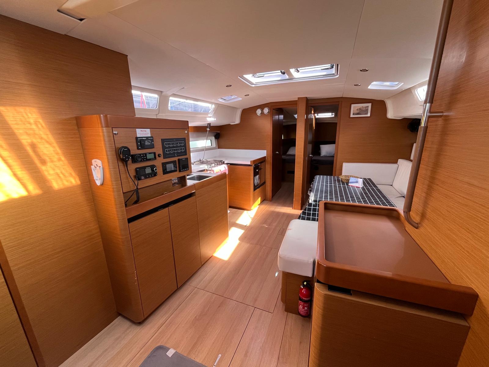 Sun Odyssey 490 - 4 + 1 cab. — photo 5