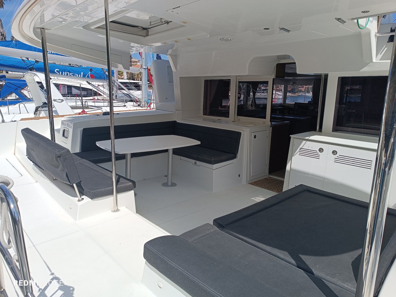 Lagoon 450 F - 4 + 1 cab. — photo 8