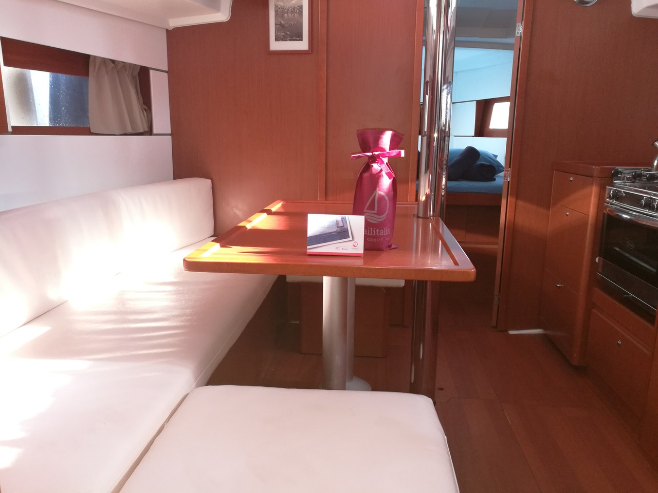Oceanis 38.1 — photo 7