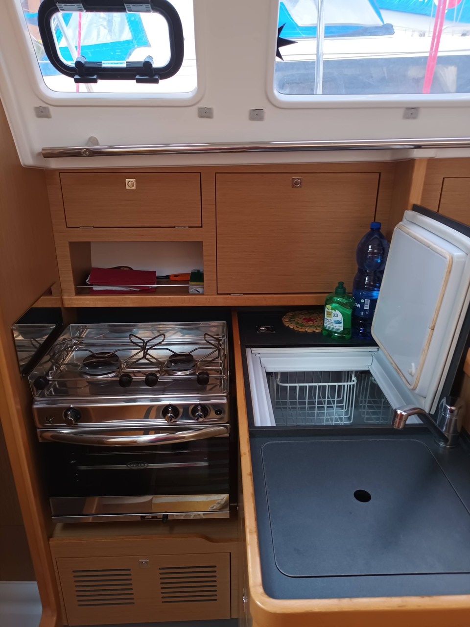 Sun Odyssey 319 - 2 cab. — photo 6