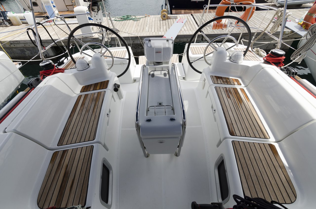 Sun Odyssey 409 — photo 5