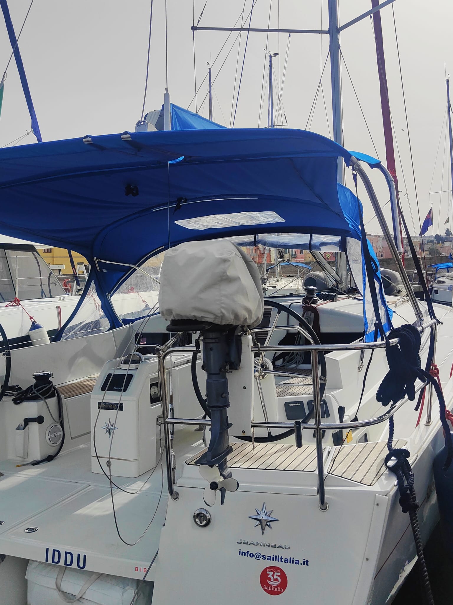 Sun Odyssey 440 - 4 cab. — photo 3