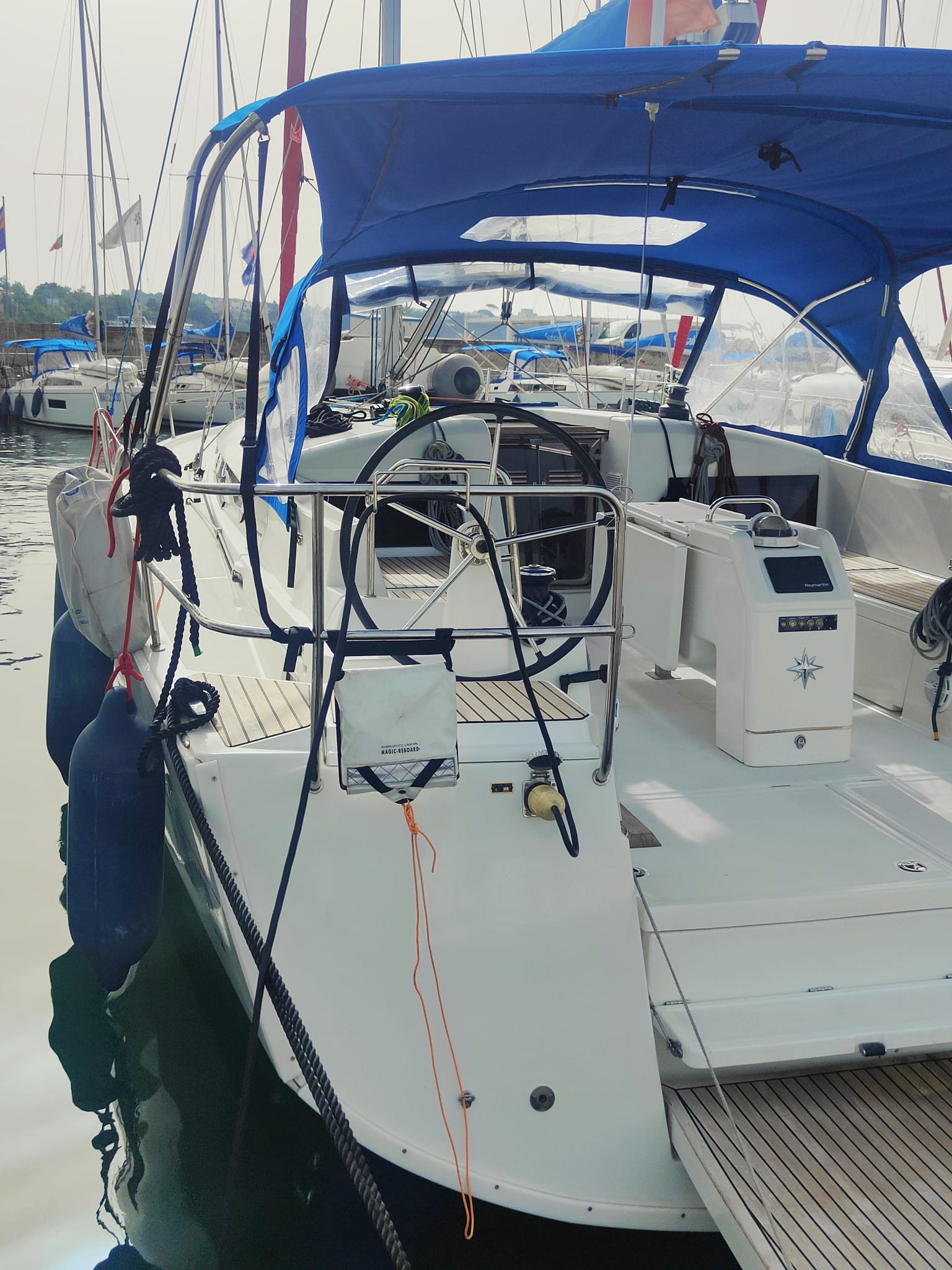 Sun Odyssey 440 - 4 cab. — photo 4