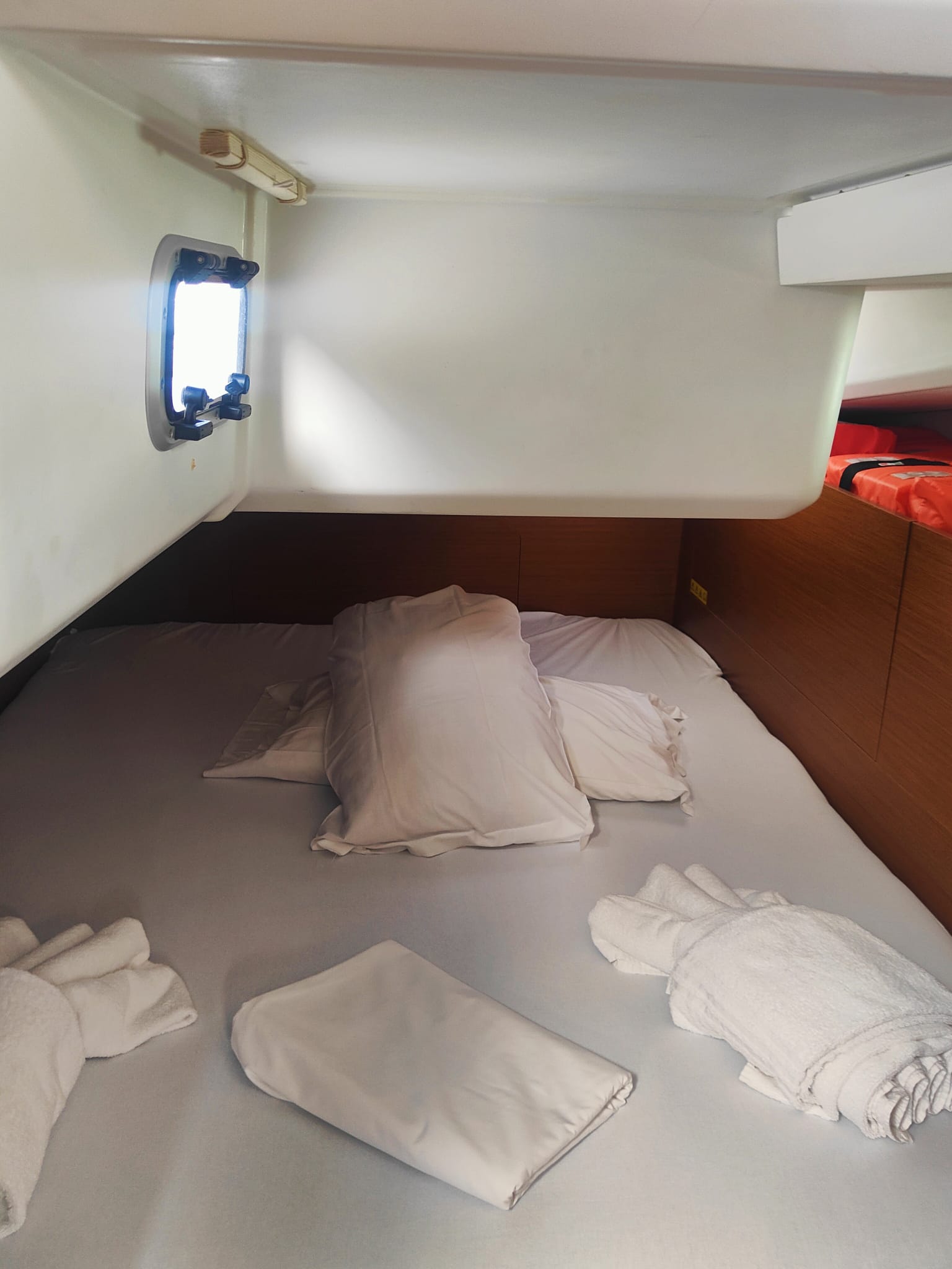Sun Odyssey 440 - 4 cab. — photo 7