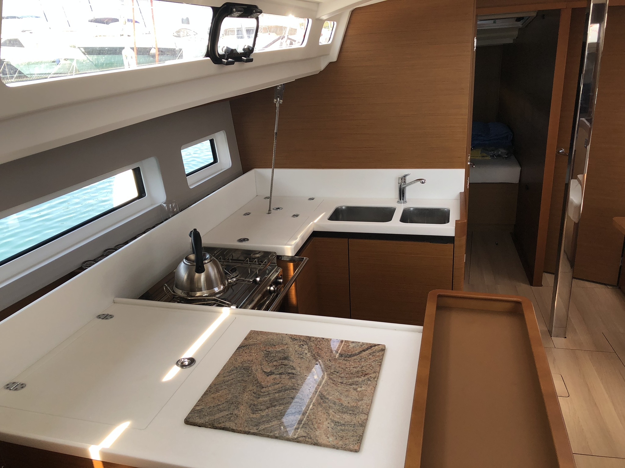 Sun Odyssey 440 - 4 cab. — photo 22