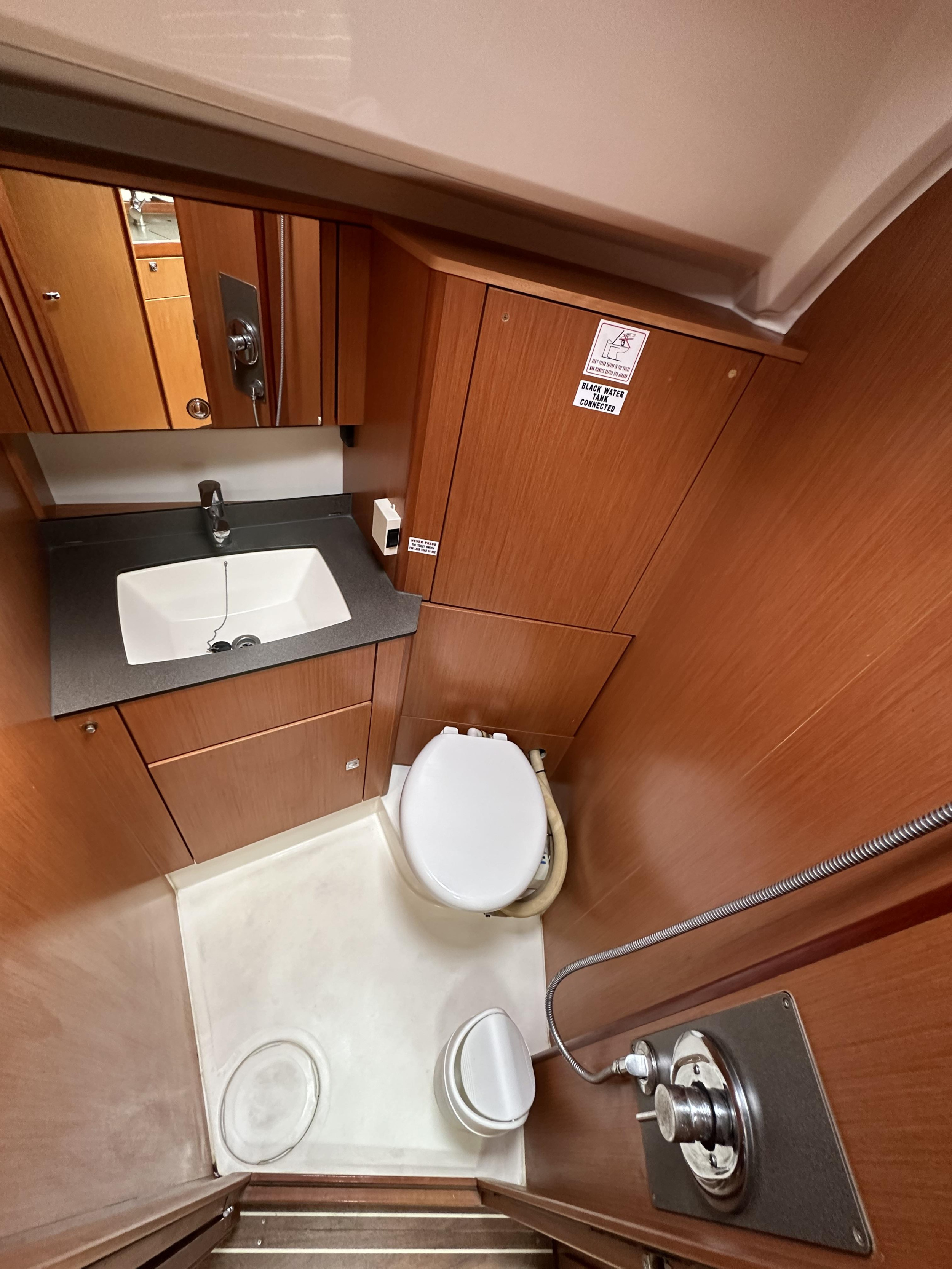 Bavaria Cruiser 41 - 3 cab. — photo 15