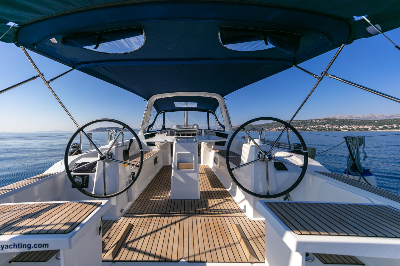 Oceanis 38.1 — photo 5