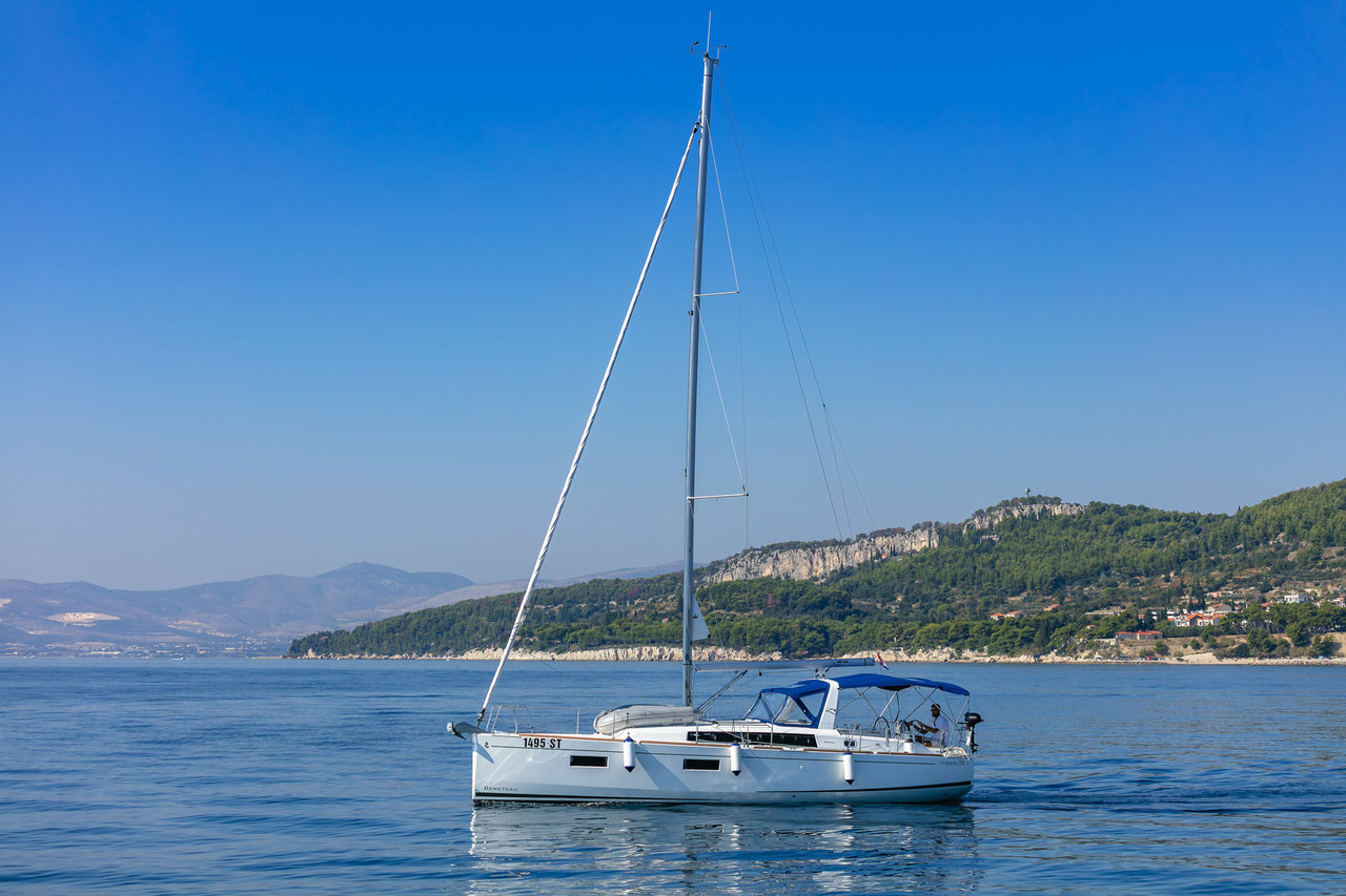 Oceanis 38.1 — photo 3