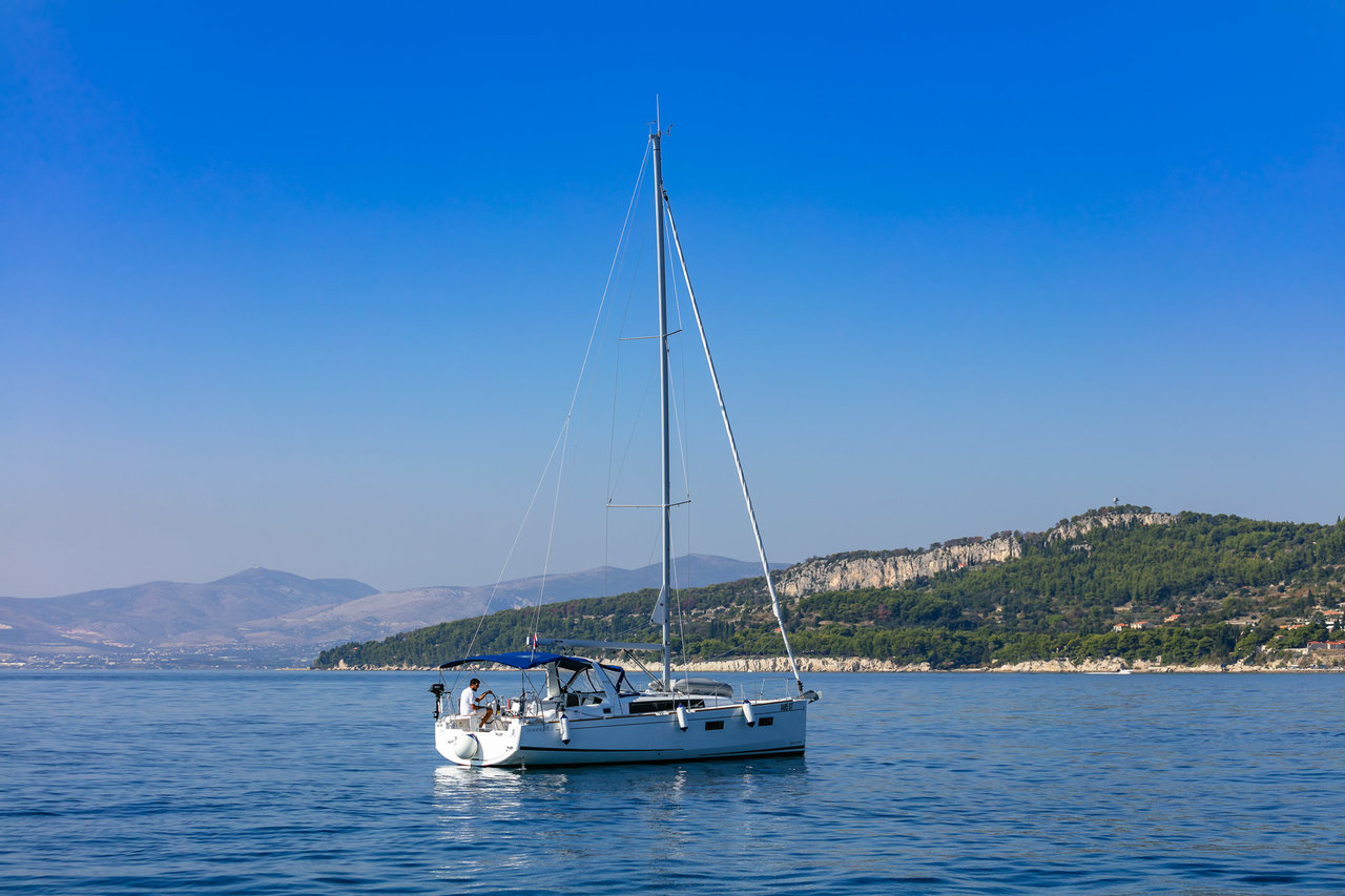 Oceanis 38.1 — photo 4