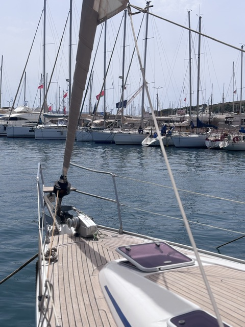 Bavaria 39 Cruiser — photo 3