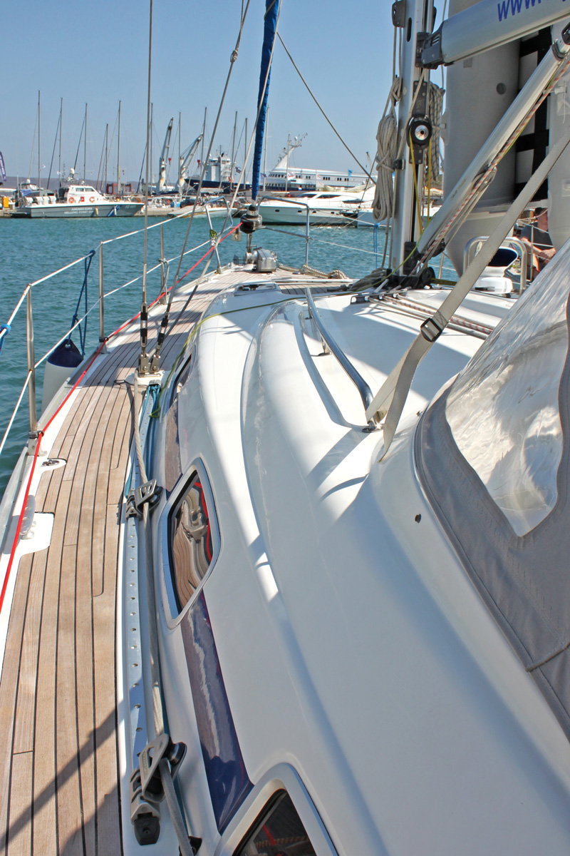 Bavaria 42 Cruiser — photo 9