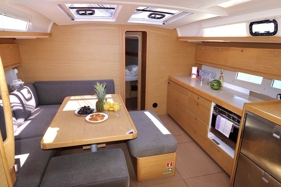 Dufour 460 GL — photo 13